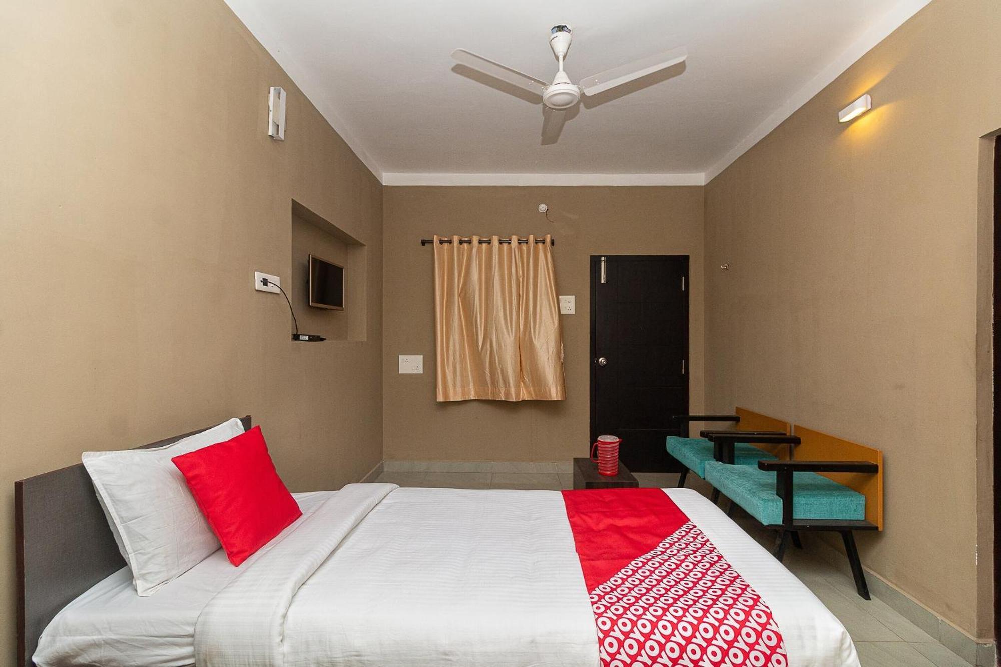 Oyo Green Hills Villa Kuttālam Exterior foto